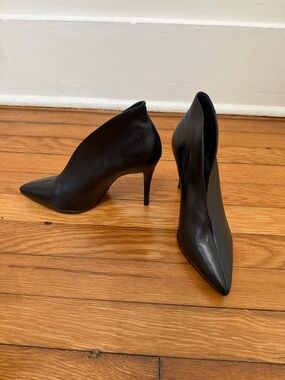 Arezzo Black Pointed Toe Stiletto Ankle Booties